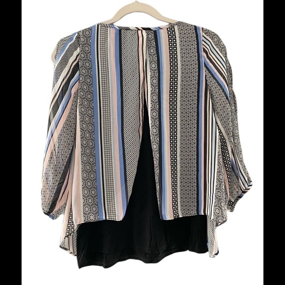 ⭐️ Small BCX striped top black under - Picture 2 of 3